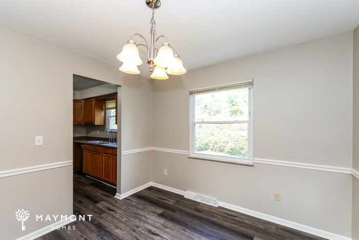 Building Photo - 1701 Collinspark Ct