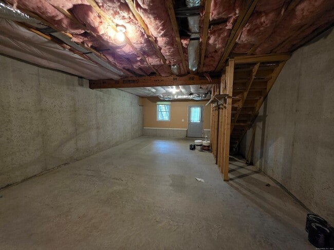 Building Photo - 148 Mathewson St