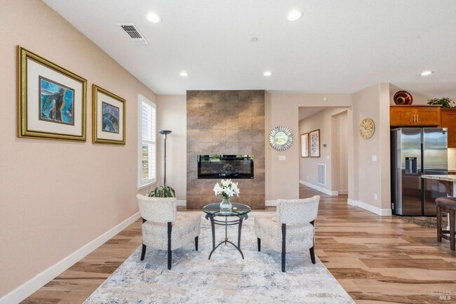 Building Photo - 295 Marks Rd