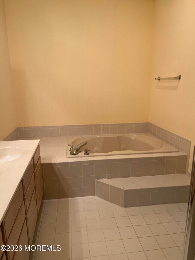 Building Photo - 11 Umberland Pl