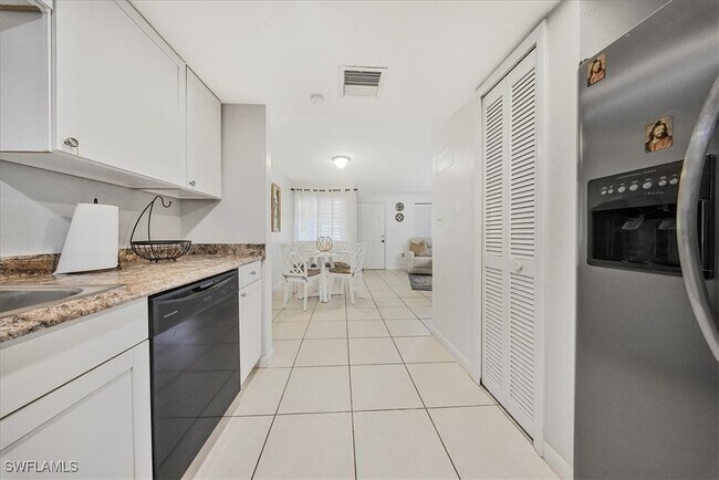 Building Photo - 3170 Seasons Way