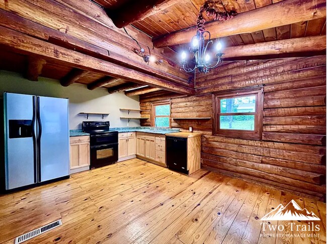 Building Photo - 3 BED/2 BATH CABIN NEAR OSCEOLA LAKE