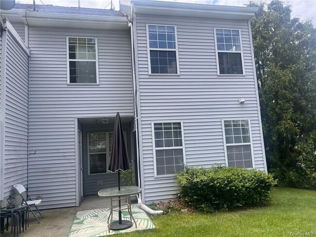 Building Photo - 18 Kendal Ln