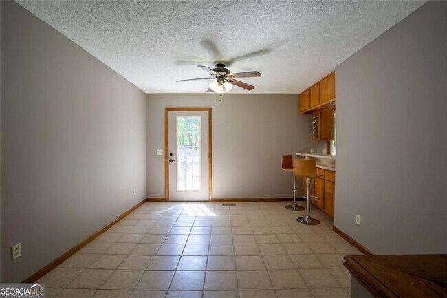 Building Photo - 1540 Magnolia Pl