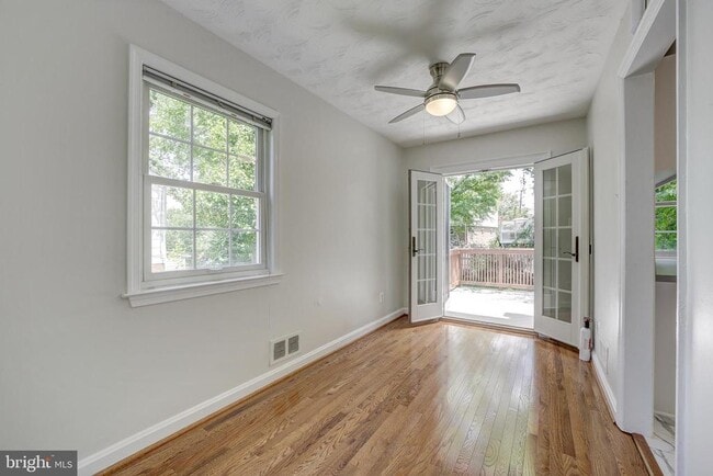 Building Photo - 5813 Fifer Dr