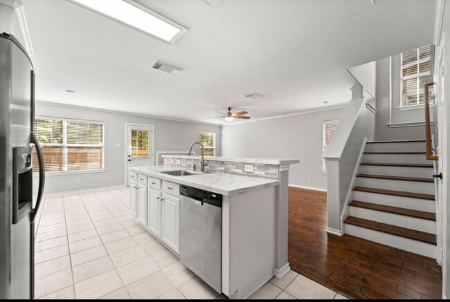 Building Photo - 26 Musgrove Pl