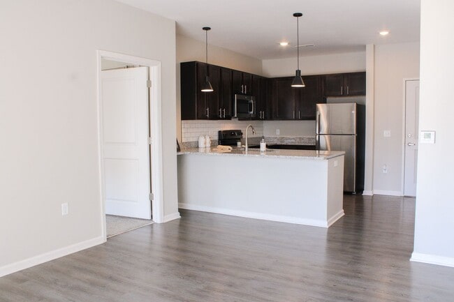 Building Photo - 3281 Redhawk St