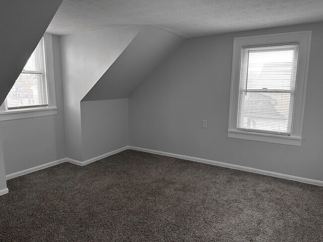 Building Photo - 222 W Union St