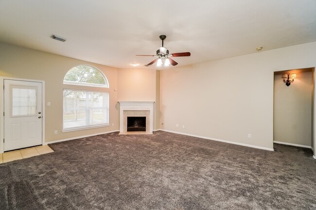 Building Photo - 323 Diamond Bay Dr