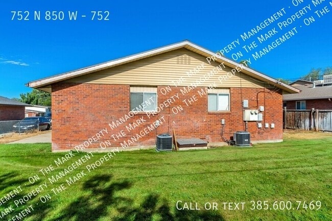 Building Photo - 752 N 850 W St
