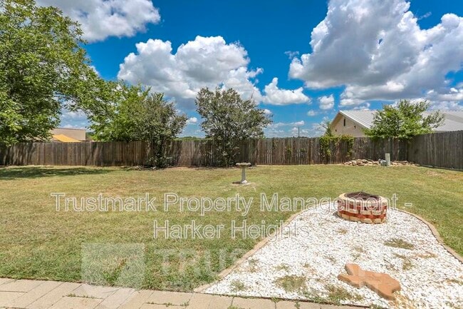 Building Photo - 505 Chickasaw Dr