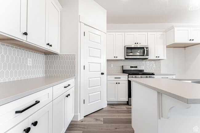 Building Photo - RES_VANDERBEEK_4702