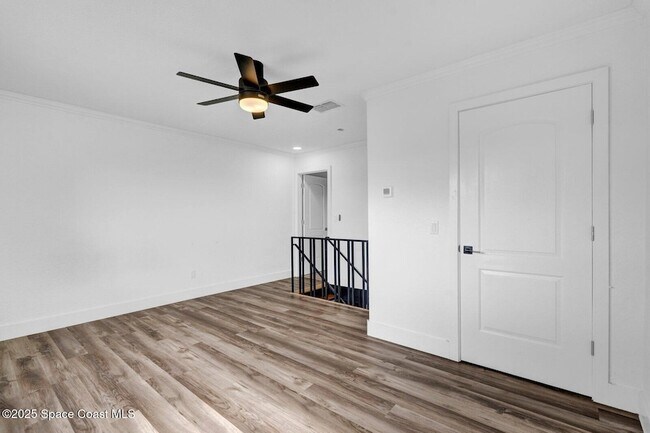 Building Photo - 3912 Overlook Dr