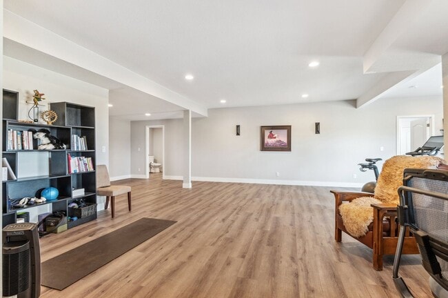 Building Photo - Stunning 4 Bedroom/ 3 Bath Home in Sterling Ranch