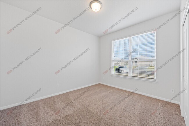 Building Photo - 2221 Chia Ct