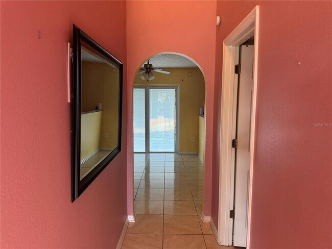 Building Photo - 712 Waxwing Ct