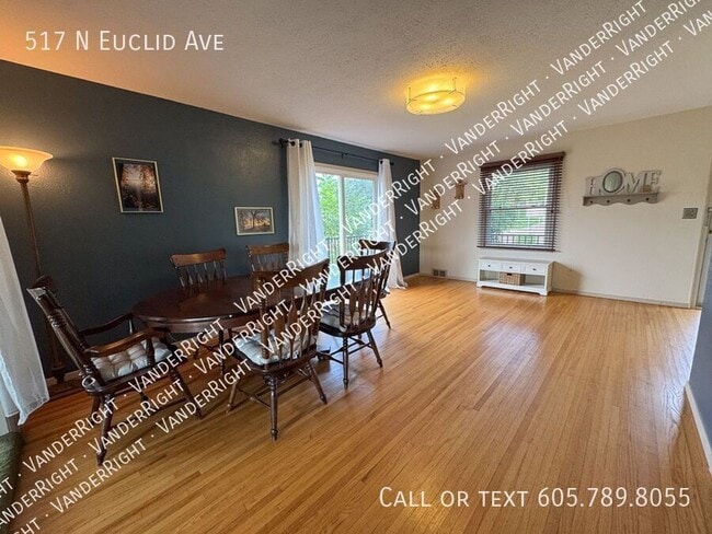 Building Photo - 517 N Euclid Ave
