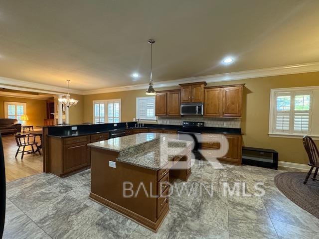 Building Photo - 10101 Emmanuel St