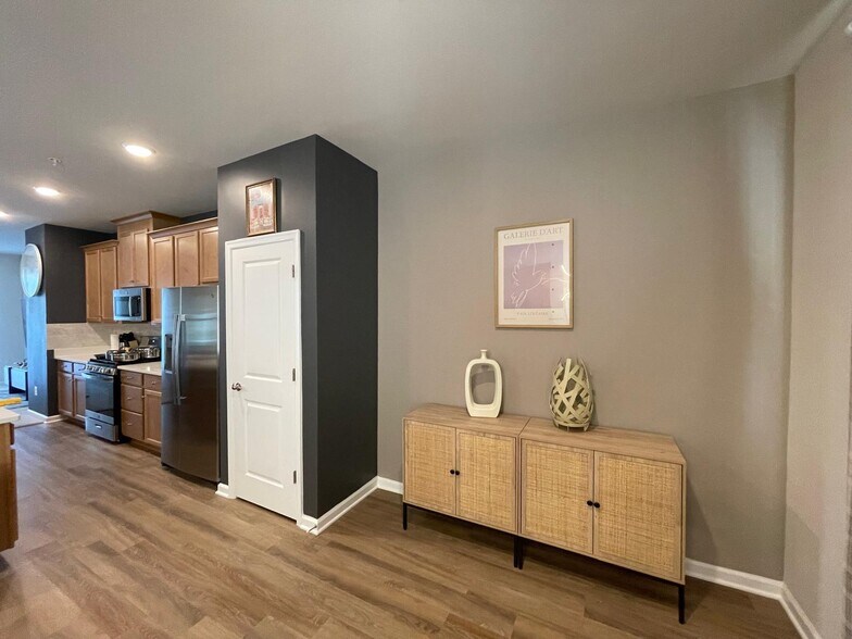 Building Photo - 3016 Lemonade Ln