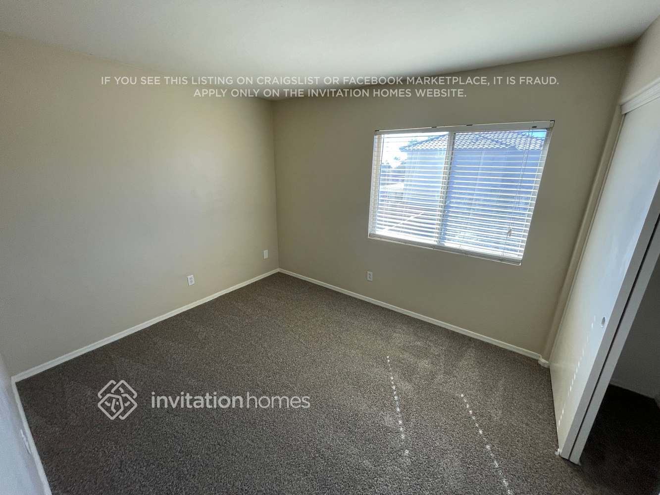 Building Photo - 11239 W Roma Ave