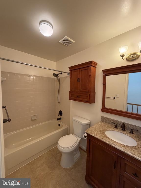 Building Photo - 1081 Smartts Ln NE