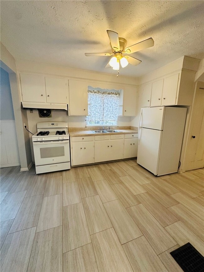 Building Photo - 511 S Lincoln Rd