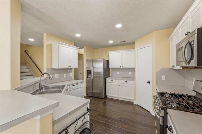 Building Photo - 11506 Harbour Lake Ct