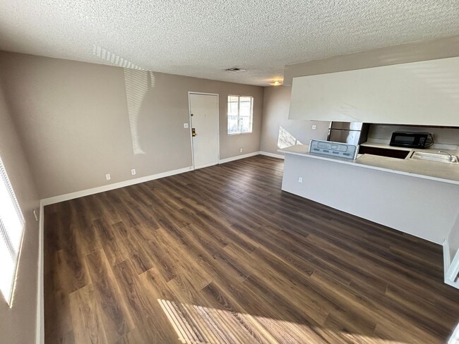 Building Photo - 155 Westminster Way