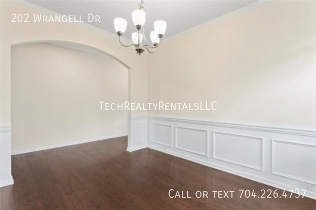 Building Photo - 202 Wrangell Dr