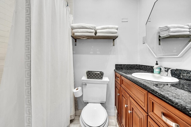 Building Photo - 746 NE 16th Terrace