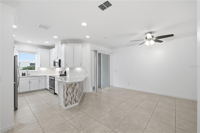 Building Photo - 1066 Amber Leaf Trl