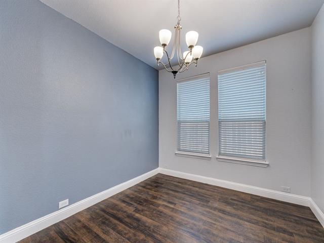 Building Photo - 2523 Linwood Dr