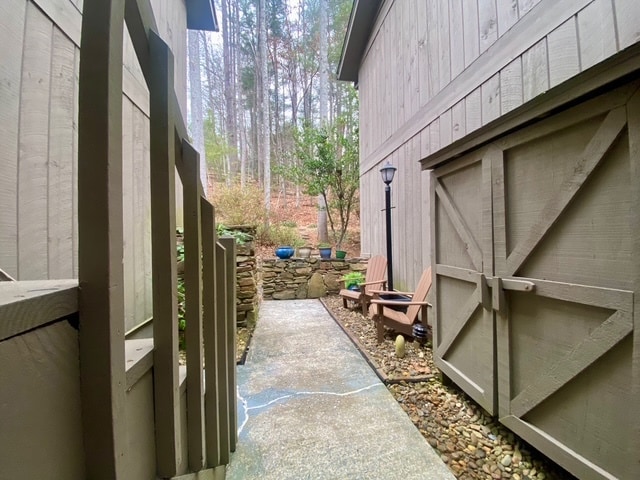 Building Photo - 49 Lake Dr