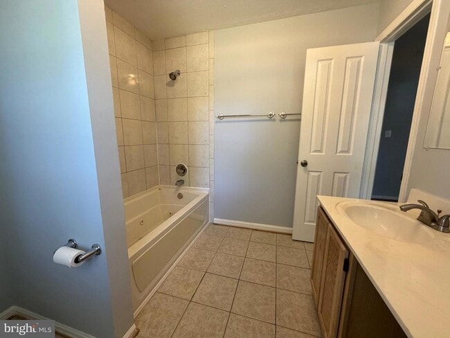 Building Photo - 7211 Mt Forest Terrace