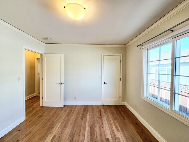 Building Photo - Lovely 2 bedroom house in San Mateo