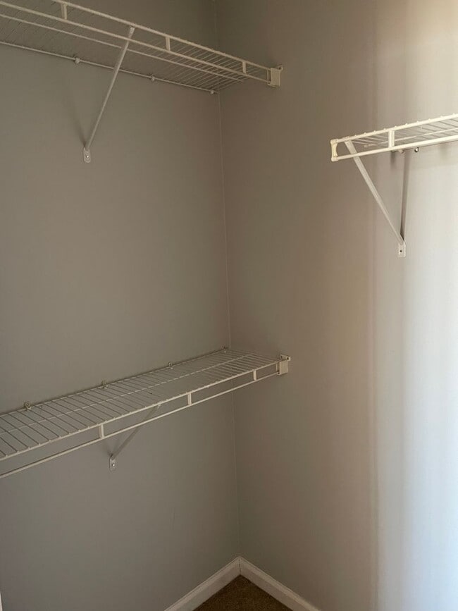 Building Photo - Two Bedroom Condo in Gated Community