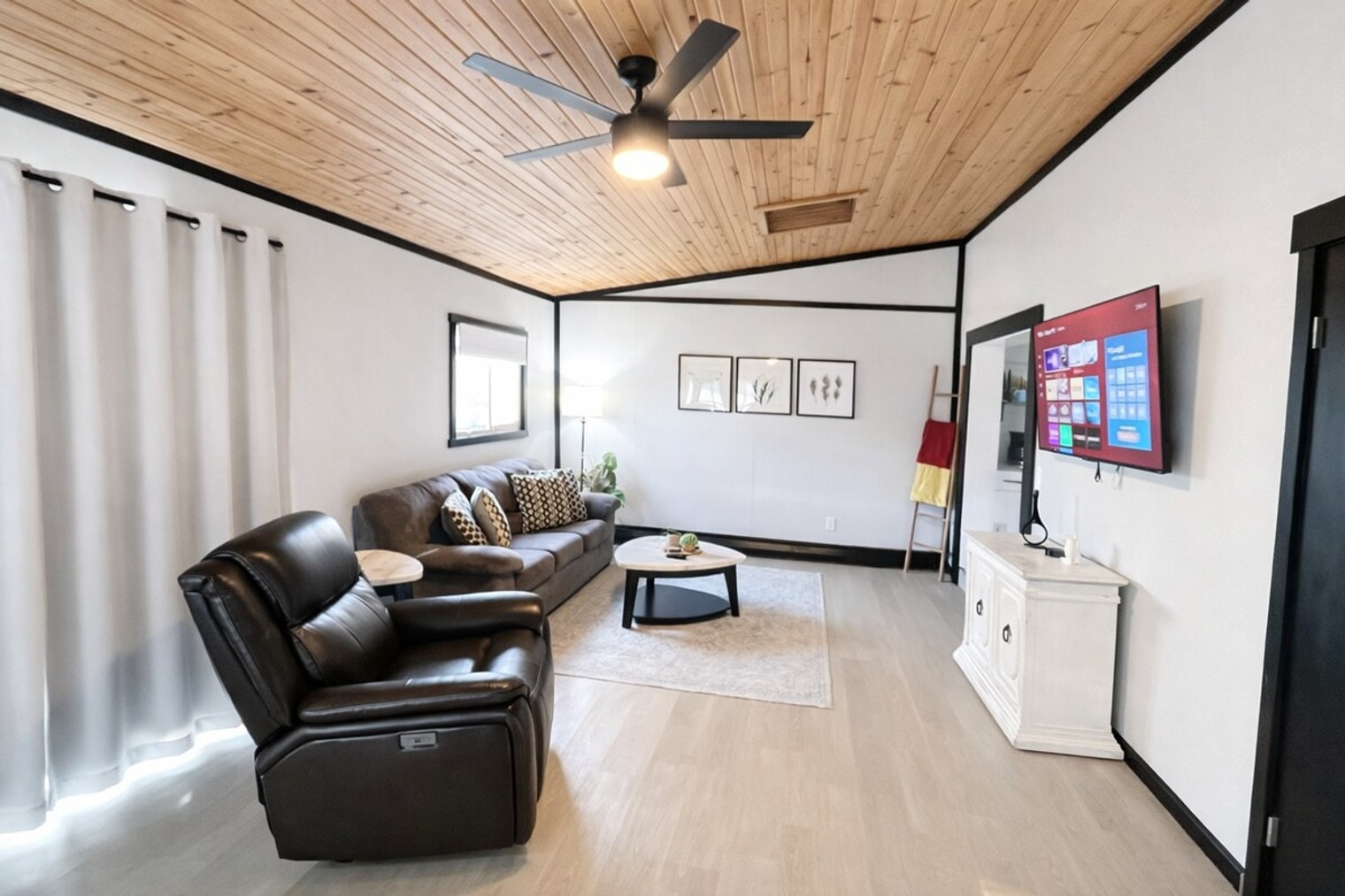 Building Photo - 14926 E 10 Mile Rd