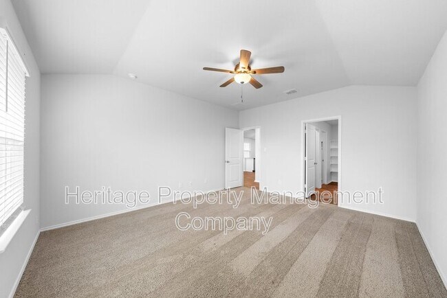 Building Photo - 4522 Meerkat Dr