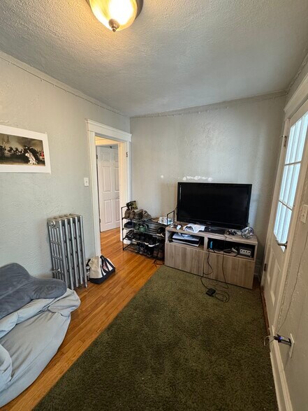 Building Photo - 60 Litchfield St