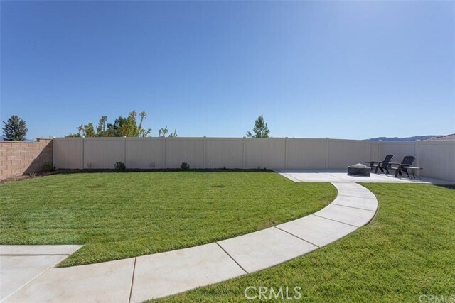 Building Photo - 24125 Montecito Dr