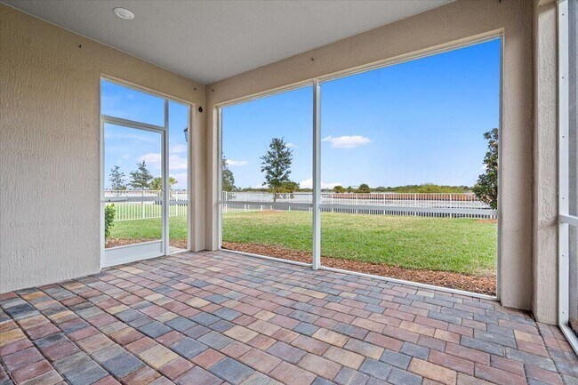 Building Photo - 10437 SW Captiva Dr