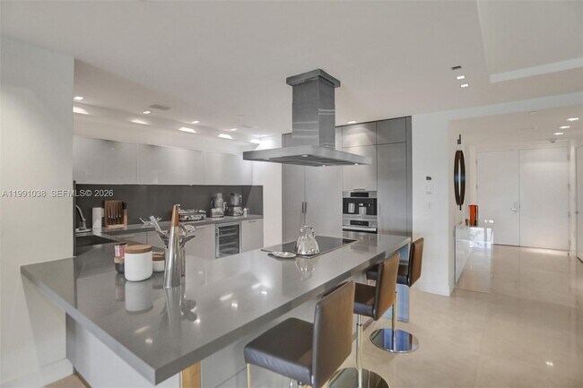 Building Photo - 3535 Hiawatha Ave