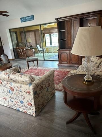 Building Photo - 2014 E View Dr