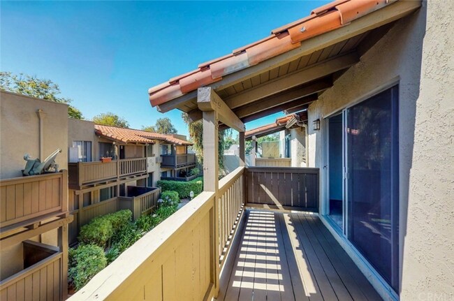 Building Photo - 1345 Cabrillo Park Dr