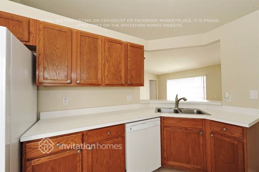 Building Photo - 9403 Posen Pl