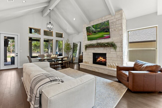 Building Photo - 127 Loysoya St