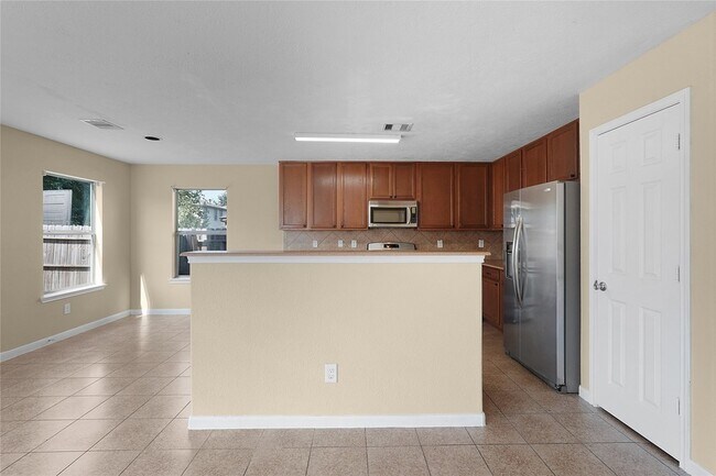 Building Photo - 18743 Westgate Park Dr