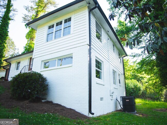 Building Photo - 3561 Misty Valley Rd