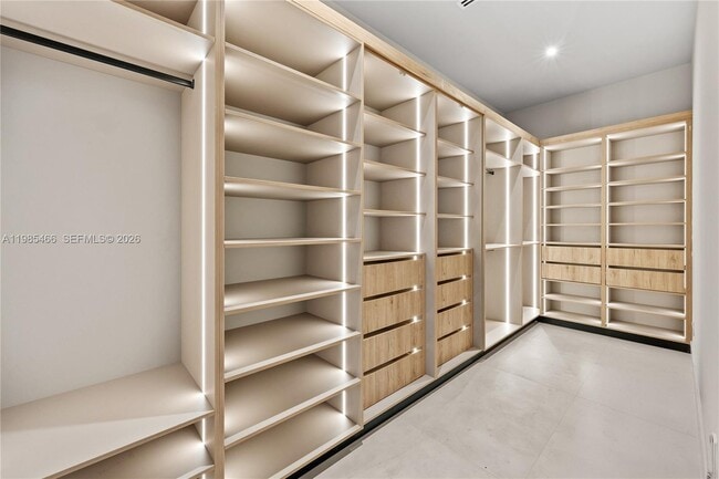 Building Photo - 245 NE 116th St