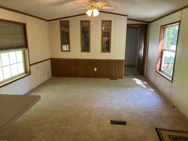 Building Photo - 54 Forest Dr